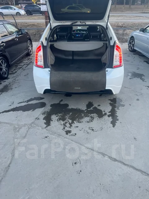 Toyota Prius. �������, ��������, 1.0 (1��.�.), ������, 111 111����. �� ����
