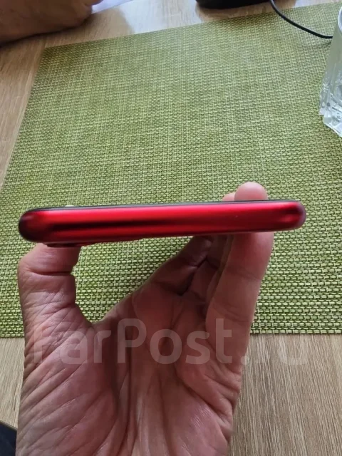 Apple iPhone 11. �/�, 128 ��, �������, 3G, 4G LTE, NFC, eSIM, ������� �������, ������������ ������� ����