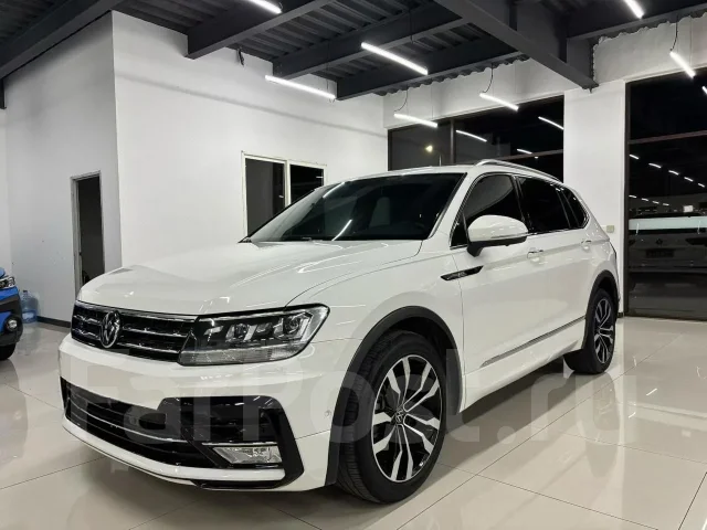 Volkswagen Tiguan ����