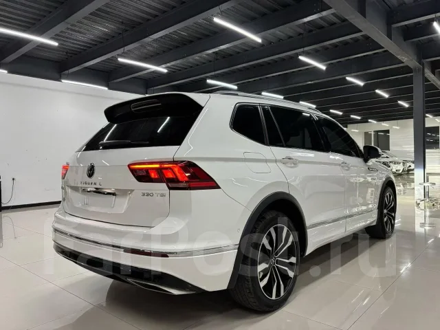 Volkswagen Tiguan ����