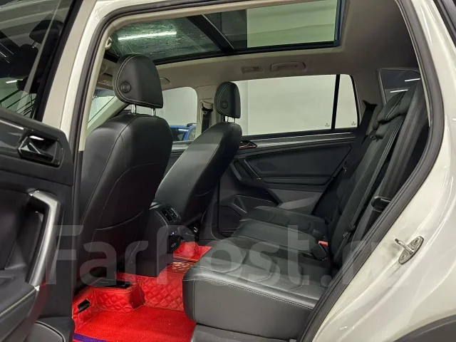 Volkswagen Tiguan ����