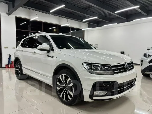 Volkswagen Tiguan ����