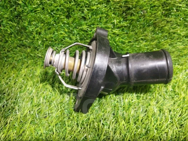 ��������� Mazda 3 3M4G8575AE BK 3M4G8575AE ����