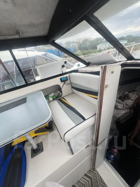 Bayliner. 1992 ���, ����� 7,5��., ��������� ������������, 230��.�., ������ ����
