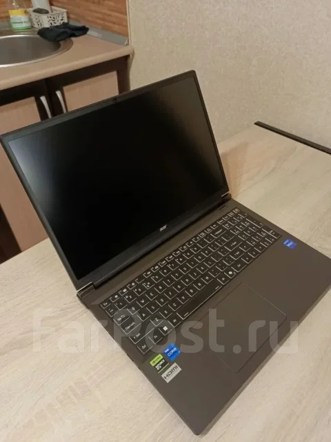 Acer Predator. 16", ��� 32 ��, ���� 1 000���, WiFi: 1, Bluetooth: 1 ����