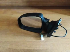 ������� ������� Renault Sandero II 2012��. � 963023731R, ����� 963023731R ����