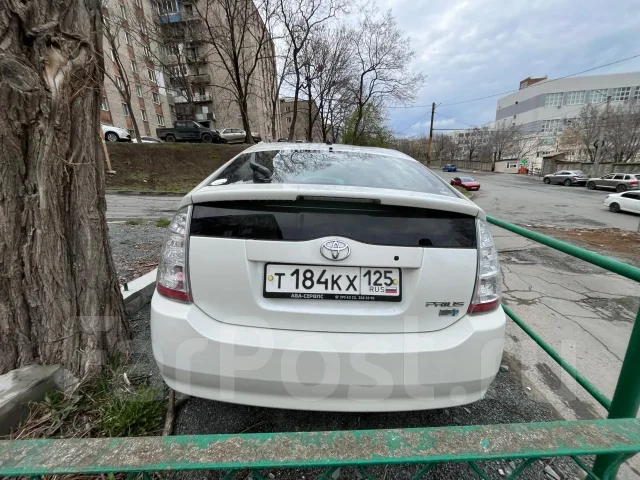Toyota Prius. ��������, ��������, 1.5 (76��.�.), ������, 196 000����. �� ����
