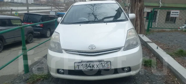 Toyota Prius. ��������, ��������, 1.5 (76��.�.), ������, 196 000����. �� ����
