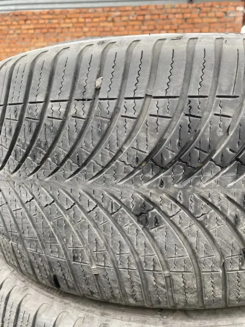 Goodyear Vector 4Seasons. �����������, �/�, ����� 50 % ����