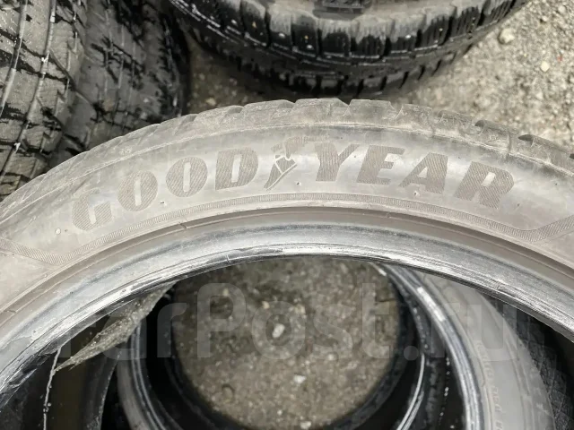 Goodyear Vector 4Seasons. �����������, �/�, ����� 50 % ����