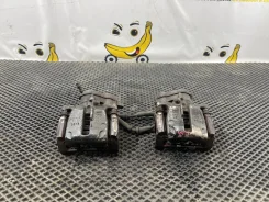 ������� ������ ���� Audi S5 2009 8K0615403A 8T 4.2 CAUA 8K0615403A ����