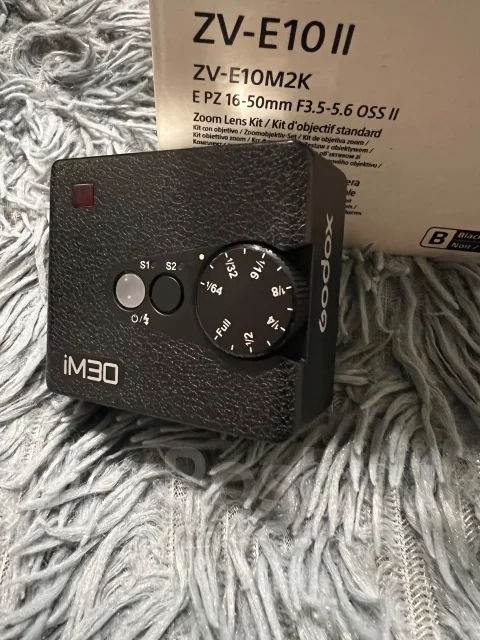 Sony Alpha ZV-E-10M2 Kit ����