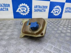 ����� �������������� Volkswagen Passat 1981 443121403 B2 1.6 YN 75 �. � 443121403 ����