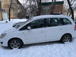 Opel Zafira ����