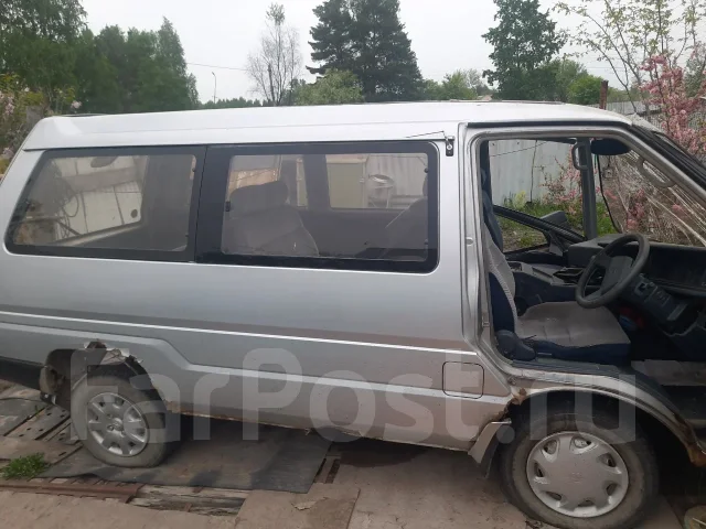 Nissan Vanette Largo. KMGC22009379, CA 20476006B ����