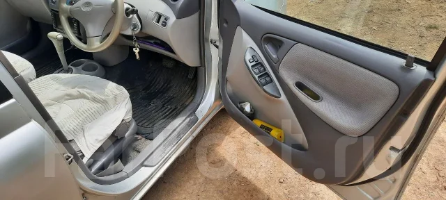Toyota Platz. �������, 4wd, 1.5 (88��.�.), ������, 300 000����. �� ����