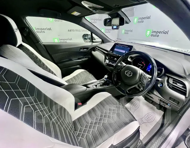 Toyota C-HR. �������, 4wd, 1.2 (116��.�.), ������, 51 000����. �� ����