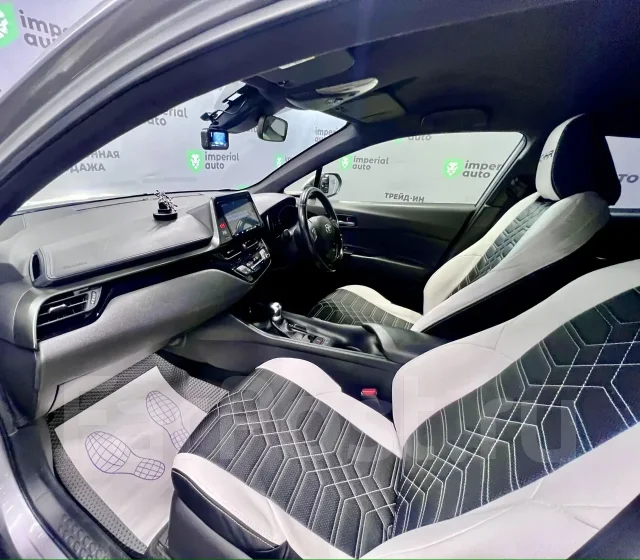 Toyota C-HR. �������, 4wd, 1.2 (116��.�.), ������, 51 000����. �� ����