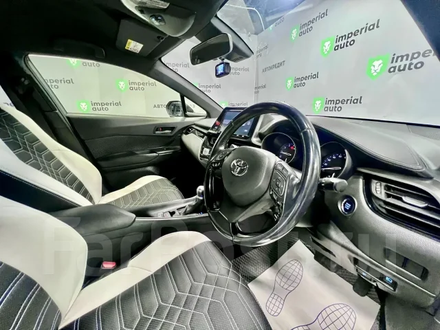 Toyota C-HR. �������, 4wd, 1.2 (116��.�.), ������, 51 000����. �� ����