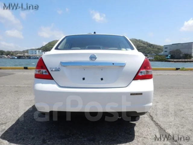 Nissan Tiida Latio. SC11, HR15DE ����