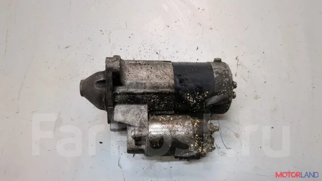 ������� Nissan Juke 2010-2019 21172401 2330000Q0F ����