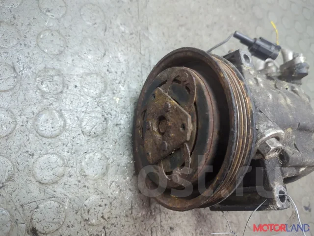 ���������� ������������ Nissan Note E11 2005-2013 21168656 92600AX80B ����
