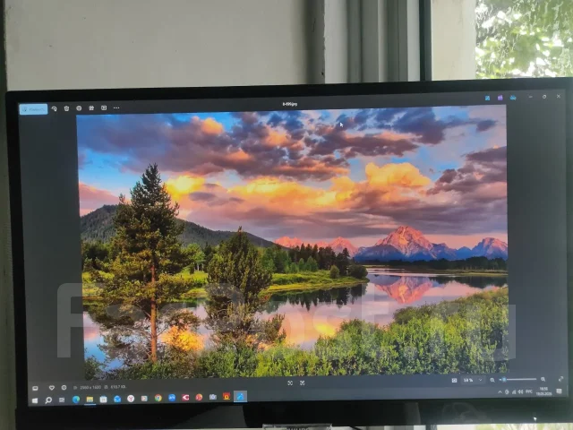 Philips. 24", ���������� �� (LCD, LED, QLED) ����