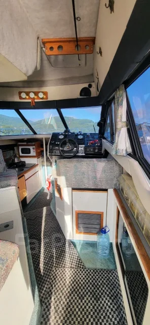 Bayliner. 1991 ���, ����� 10��., ��������� ��� ���������, 500��.�., ������. ��� ����� �� ������������ ����