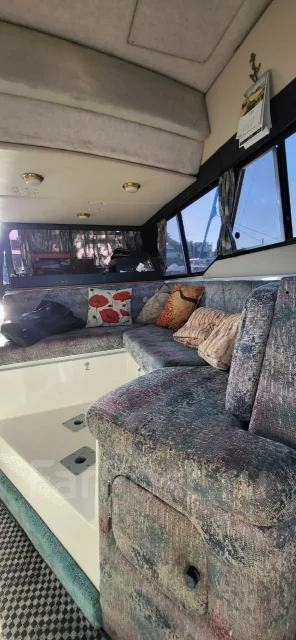 Bayliner. 1991 ���, ����� 10��., ��������� ��� ���������, 500��.�., ������. ��� ����� �� ������������ ����