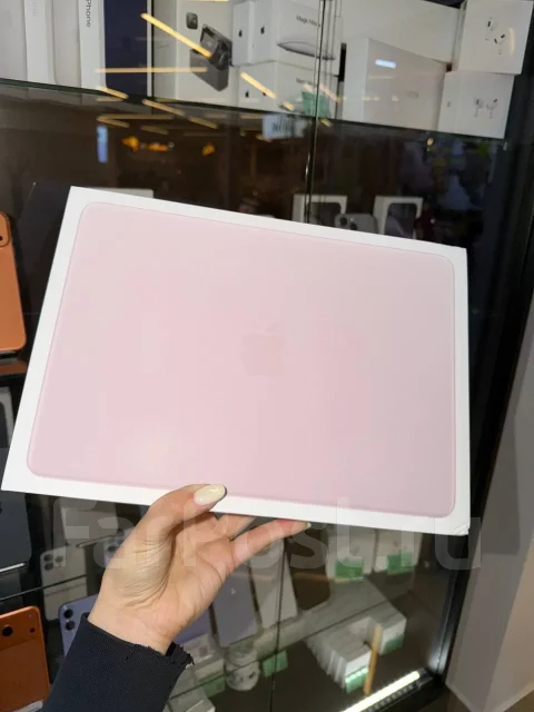 Apple MacBook Neo. 13", 4,1����, ��� 8 ��, ���� 256���, WiFi: 1, Bluetooth: 1, ����������� �� 16��. ����