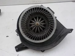 ����� ����� Volkswagen Polo (Sed RUS) 2015- 6R1819015A ����