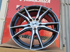 GT Wheel. 7.0x17", 5x114.3, ET35 ����