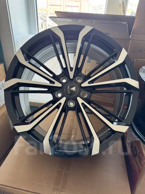 Modellista. 8.5x19", 5x114.3, ET35, �� 73,1���. ����
