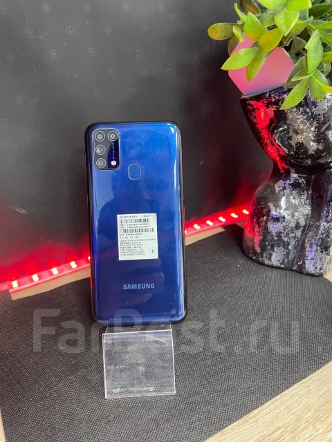 Samsung Galaxy M31. �/�, 128 ��, �����, 3G, 4G LTE, 5G, Dual-SIM ����