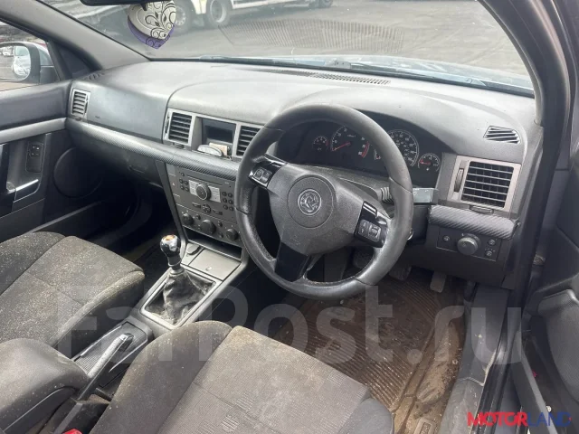 ������� Opel Vectra C 2002-2008 21208655 93176051 ����