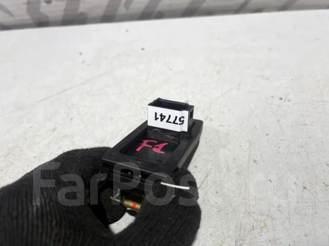 �������� ��������� FORD Focus 3M5H18B647BA DNW 3M5H18B647BA ����