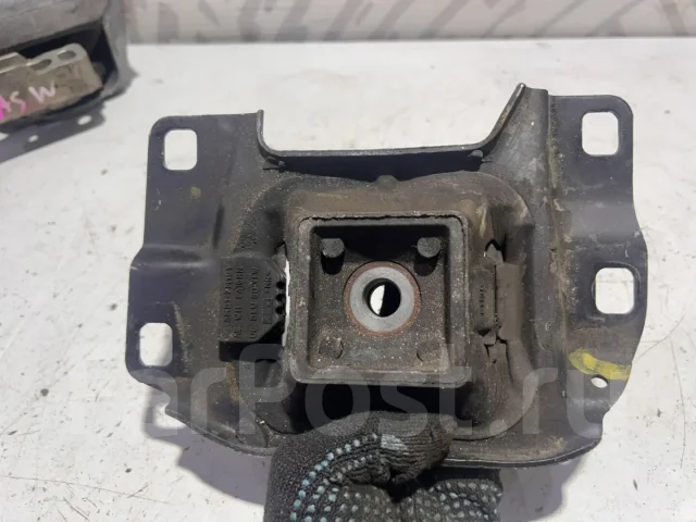 ����� ��������� FORD Focus 3M517M121 CB4, ����� 3M517M121 ����