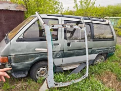 Nissan Largo ����