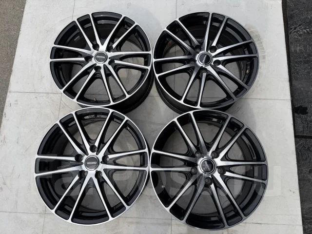 Hot Stuff Laffite. 7.0x17", 5x114.3, ET48, �� 73,1���. ����