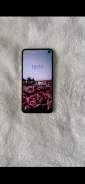 Samsung Galaxy S10e. �/�, 128 ��, ���������, 4G LTE, NFC, eSIM, ������� �������, ������������ ������� ����