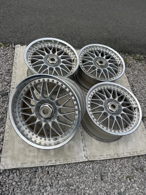 Riverside. 8.0/9.0x17", 4x114.3, 5x114.3, ET39/35, �� 72���. ����