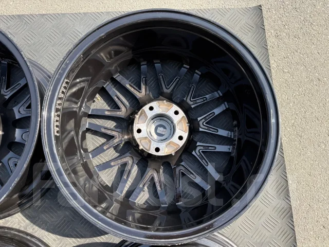 Treasure One Humanline. 7.0x17", 5x114.3, ET38, �� 73���. ����