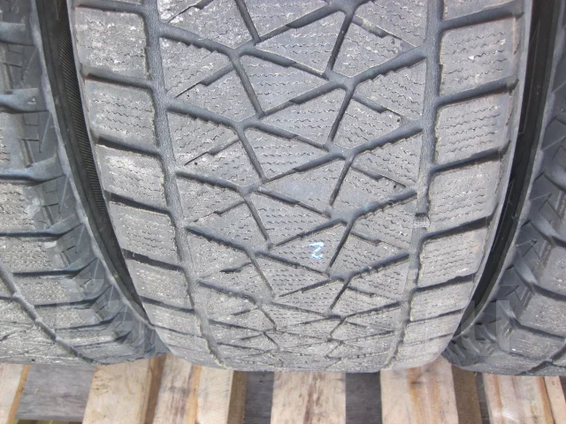 Bridgestone Blizzak DM-V2. ������, ��� �����, 2018 ���, �/�, ����� 50 % ����