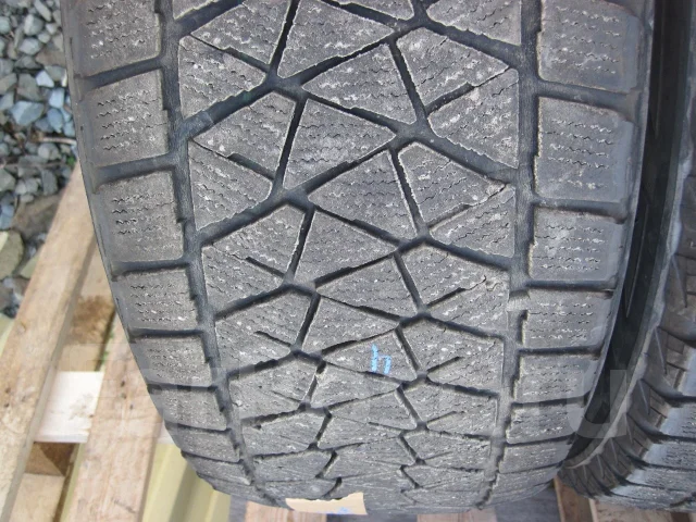 Bridgestone Blizzak DM-V2. ������, ��� �����, 2018 ���, �/�, ����� 50 % ����