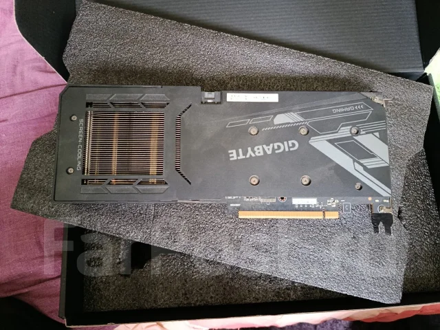 Radeon RX 6500 XT ����