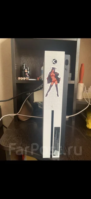 Microsoft Xbox One S ����
