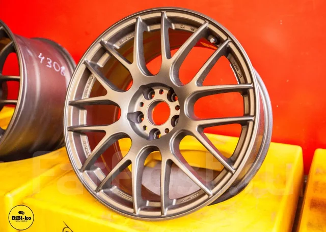 Work Emotion M8R. 8.5/9.5x18", 5x110, ET30/30, �� 65,1���. ����