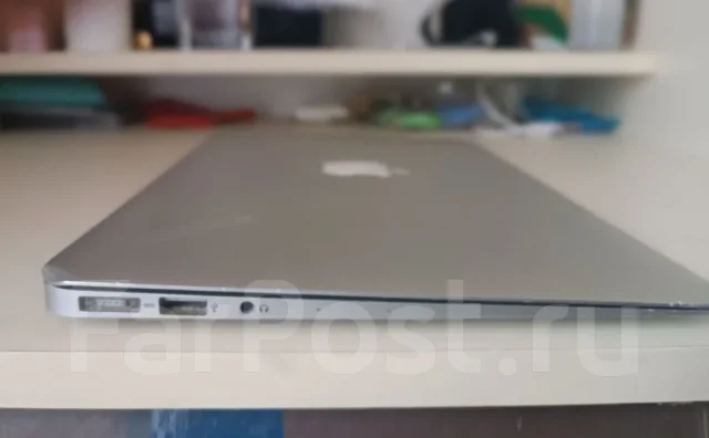 Apple MacBook. 11", 1,6����, ��� 4 ��, ���� 128���, WiFi: 1 ����