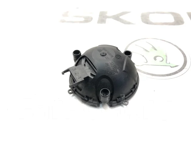 ����� ������� Skoda Octavia 4E0959577B A7 (5E) 4E0959577B ����