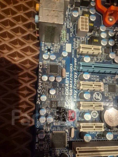 Socket AM2+ ����